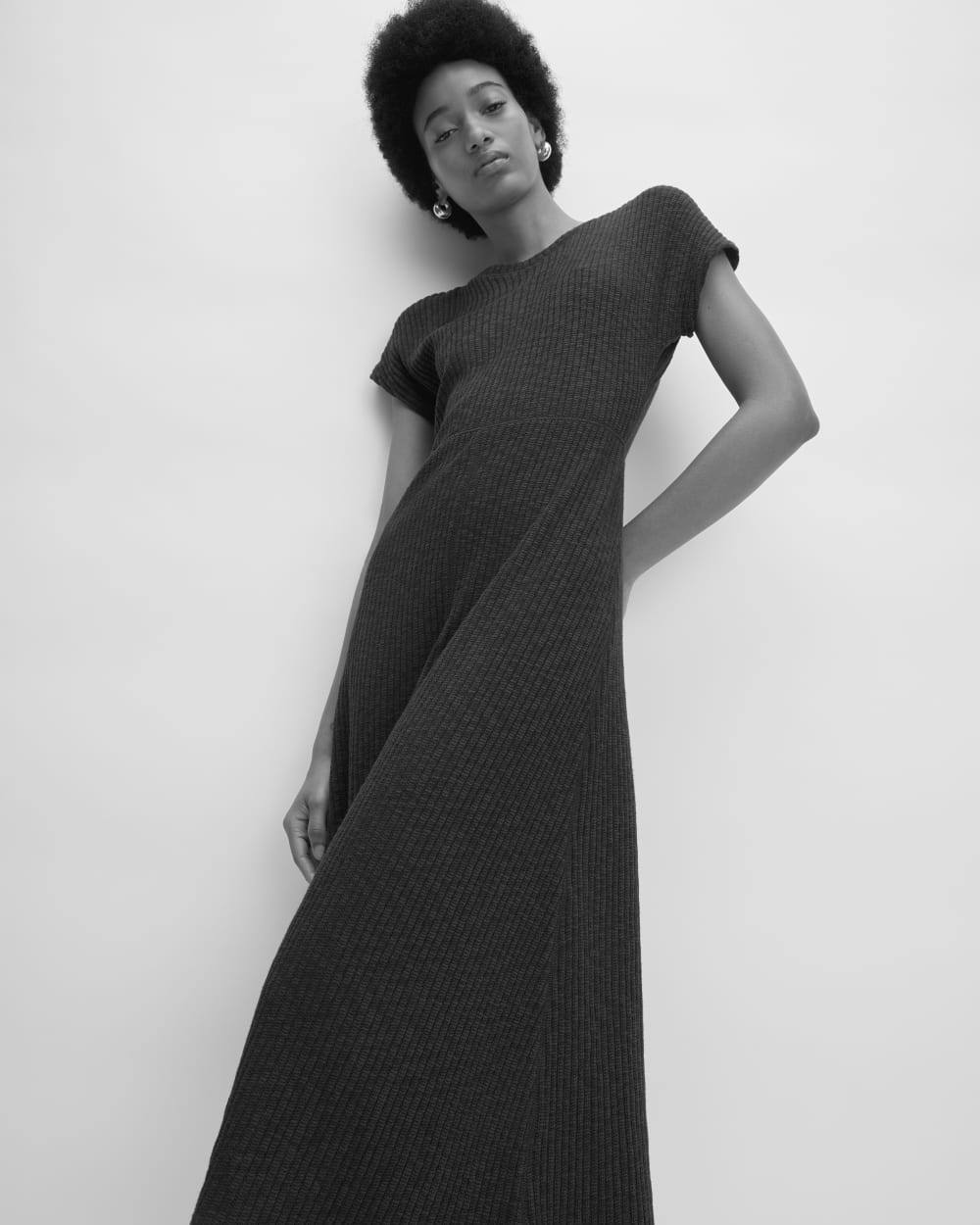 womens-rib-knit-cap-sleeve-midi-dress-black