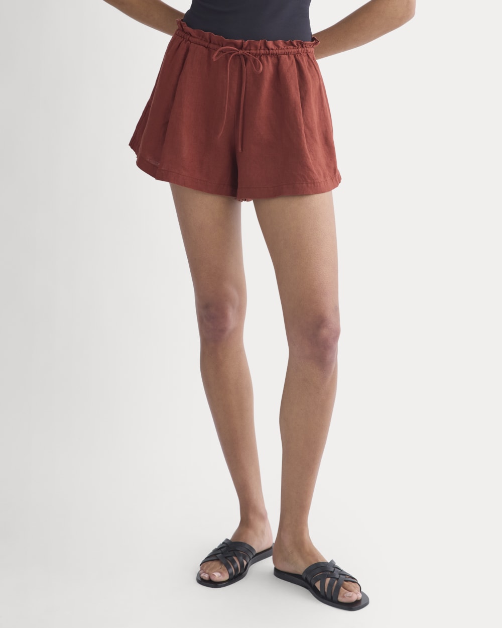womens-flowy-short-in-linen-henna-red