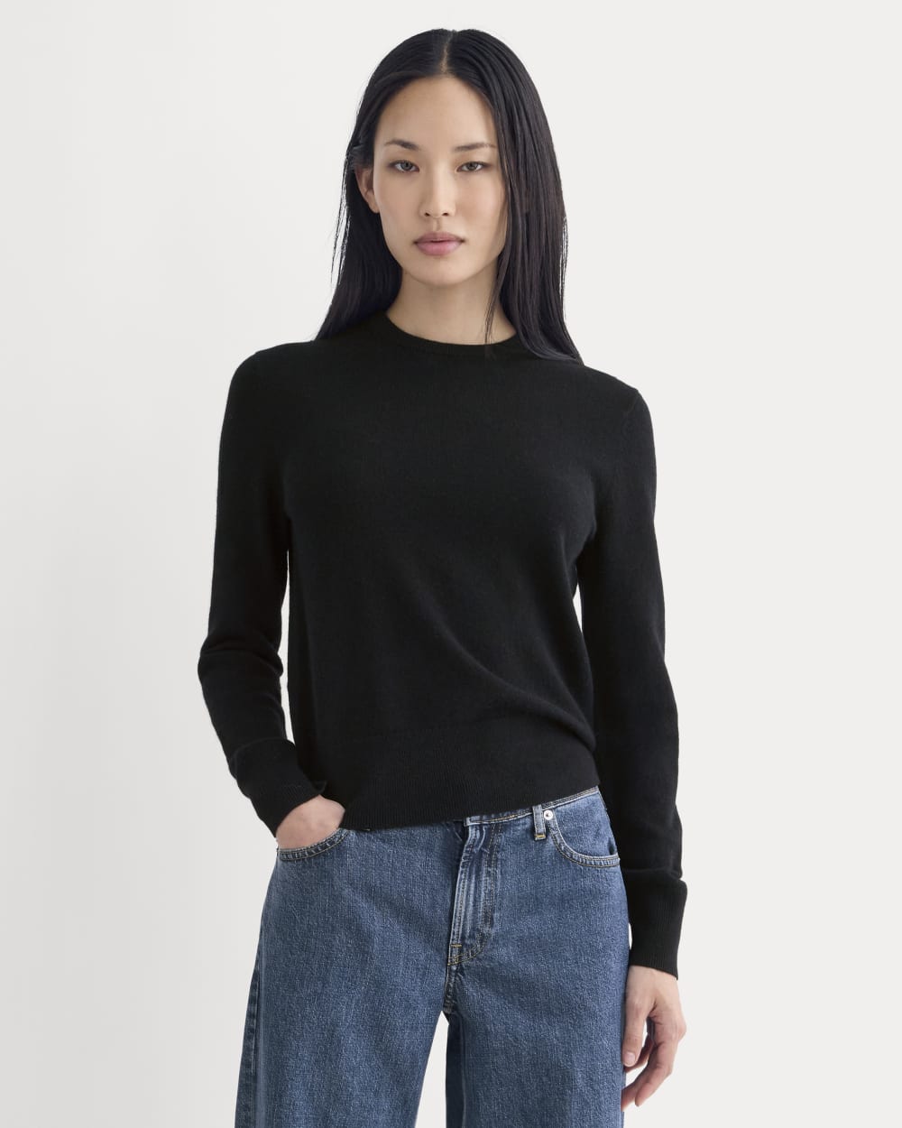 womens-cashmere-slim-crew-sweater-black | primary
