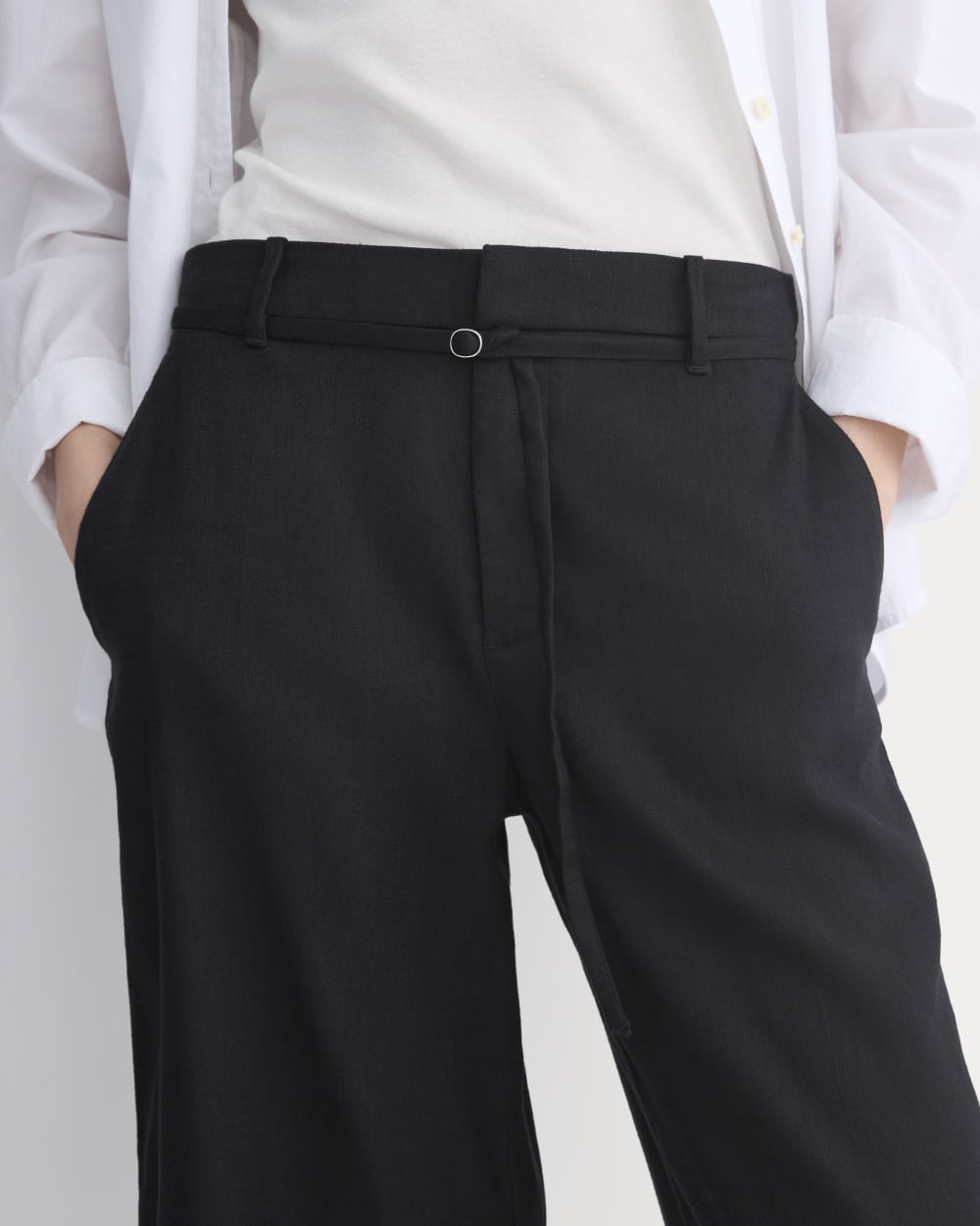 womens-long-tailored-short-stretch-linen-black