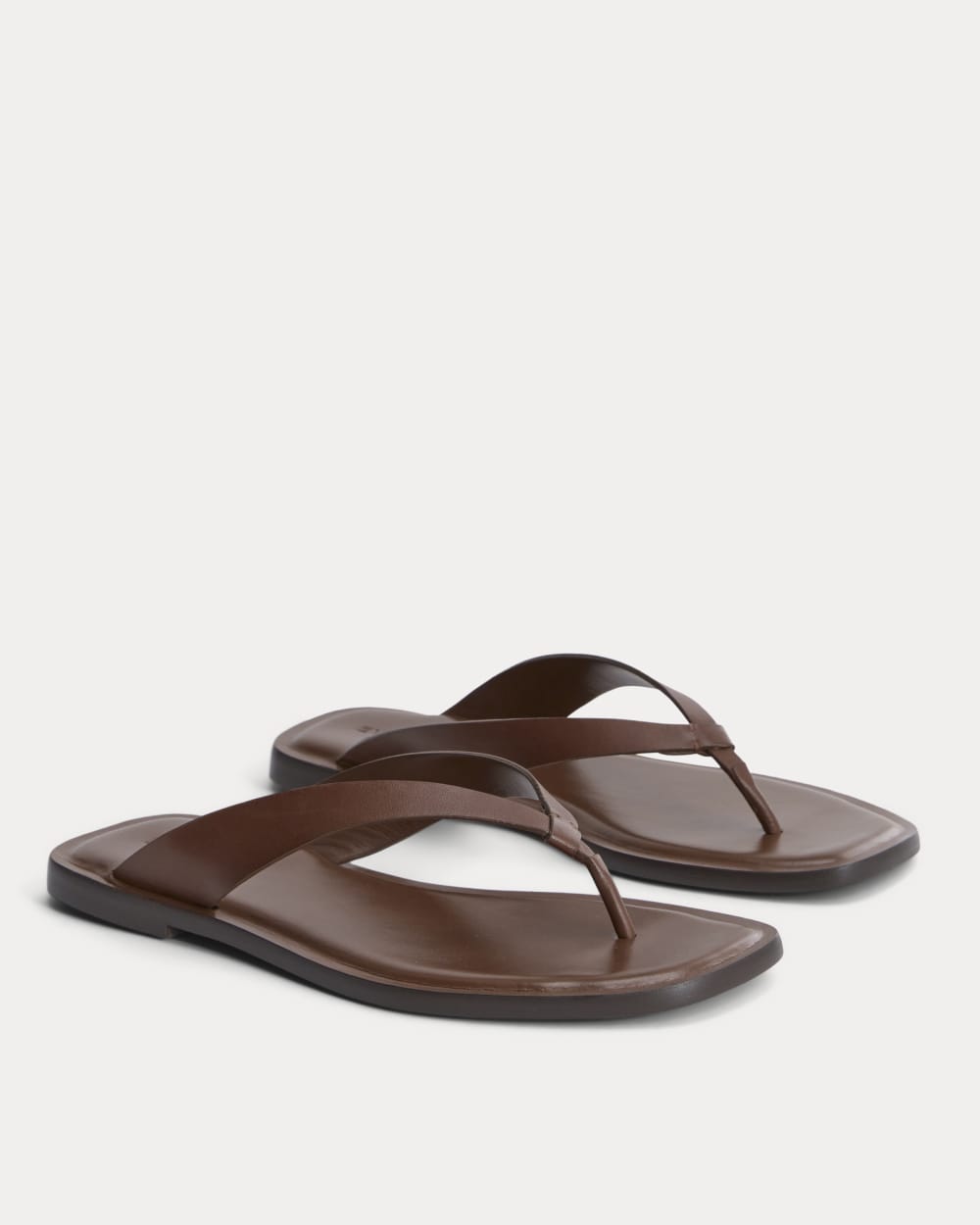 womens-leather-flip-flop-rum