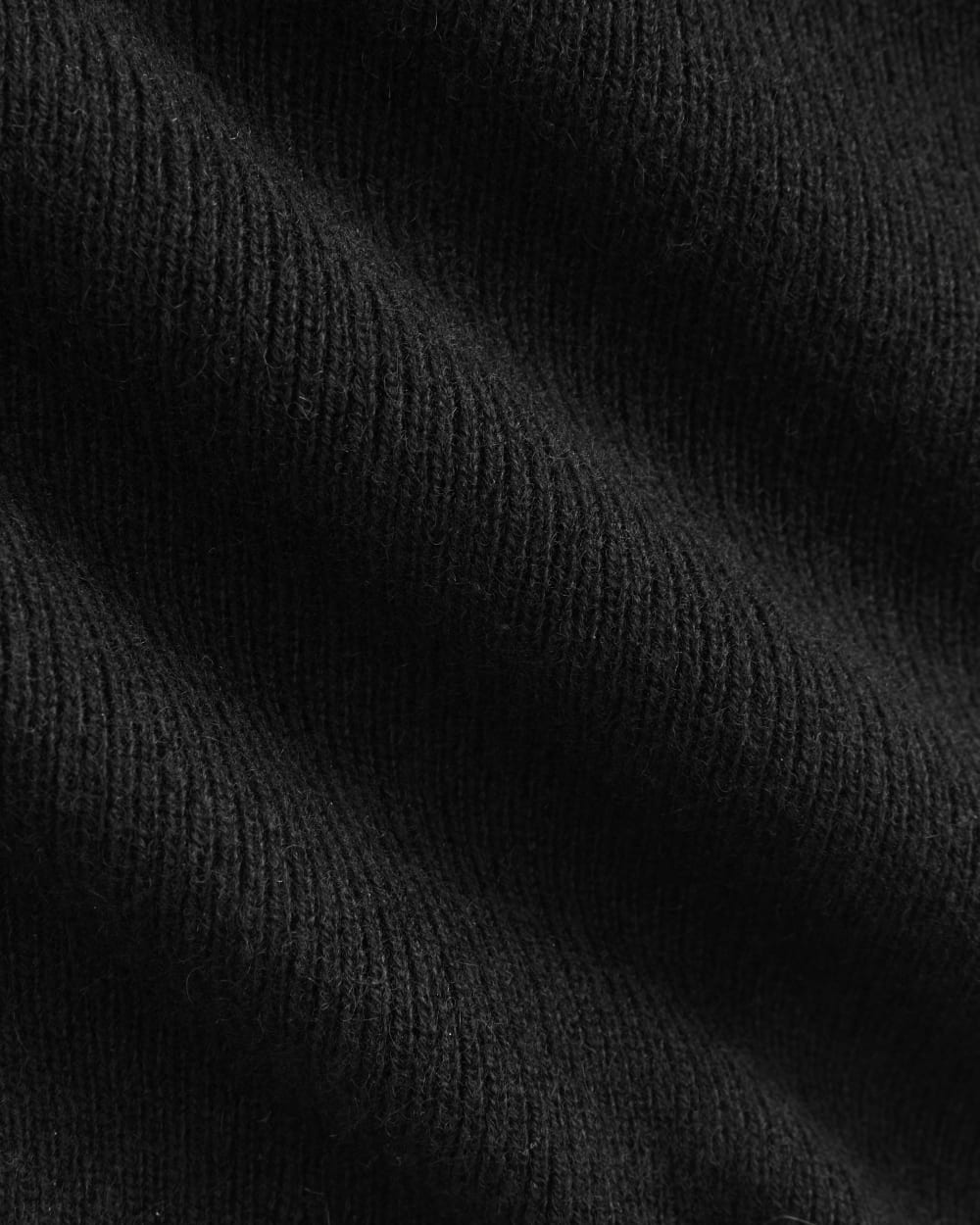 womens-cashmere-cropped-tank-black