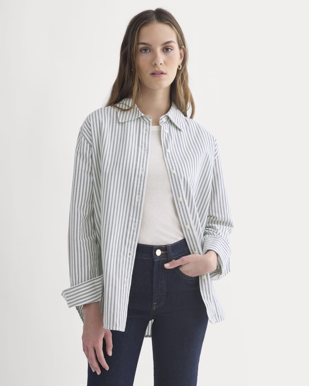 womens-everyday-oxford-shirt-bone-navy | primary