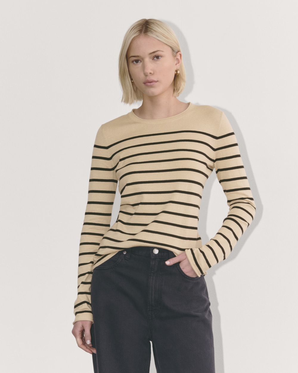 The Crew in Cotton Cashmere Powder Black – Everlane