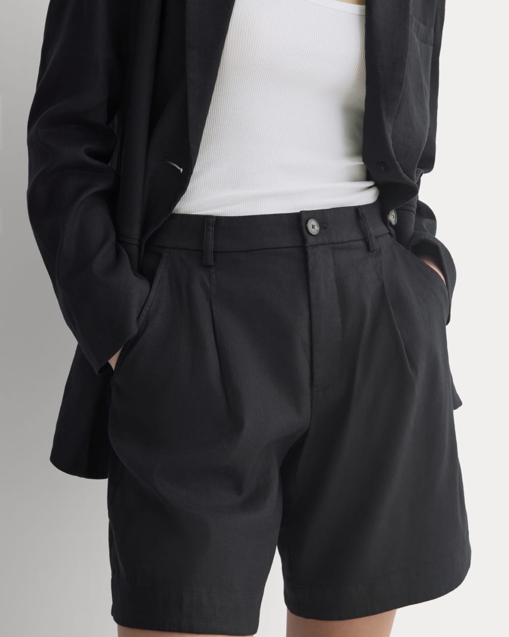 womens-tailored-a-line-short-black