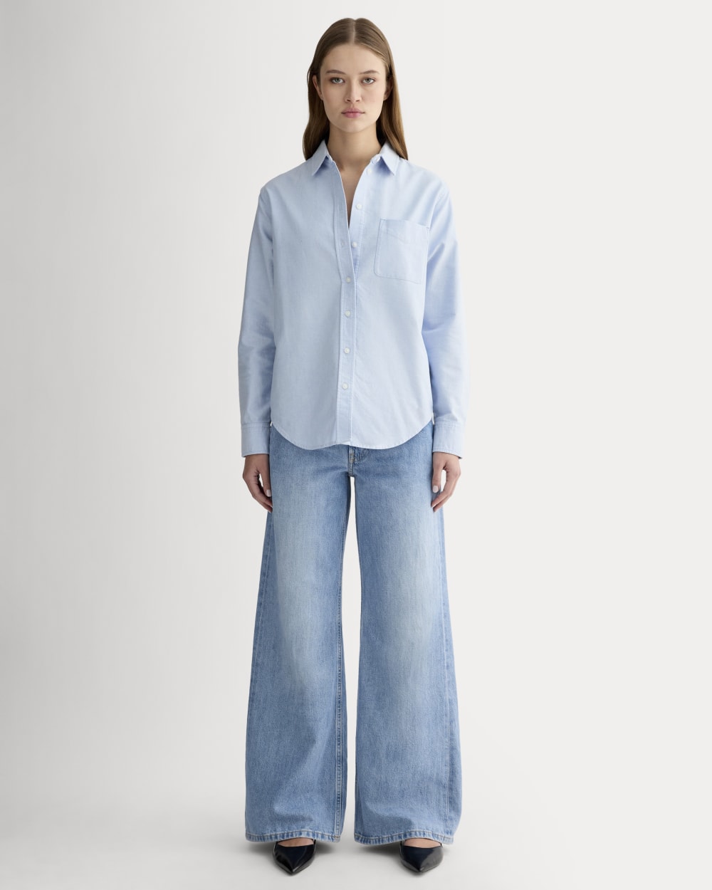 womens-relaxed-oxford-shirt-light-blue