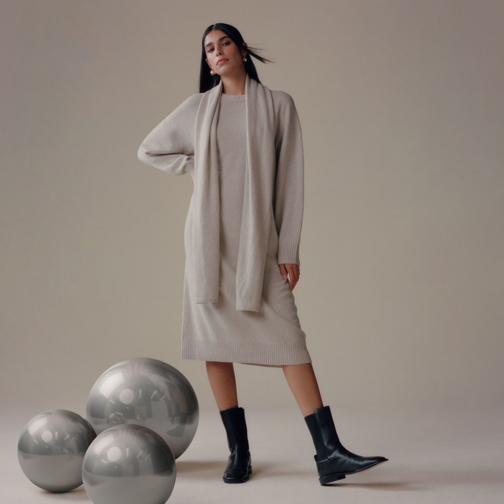 The Cashmere Midi Dress | Pale Heather Grey Everlane The Cashmere Midi Dress | Pale Heather Grey Everlane