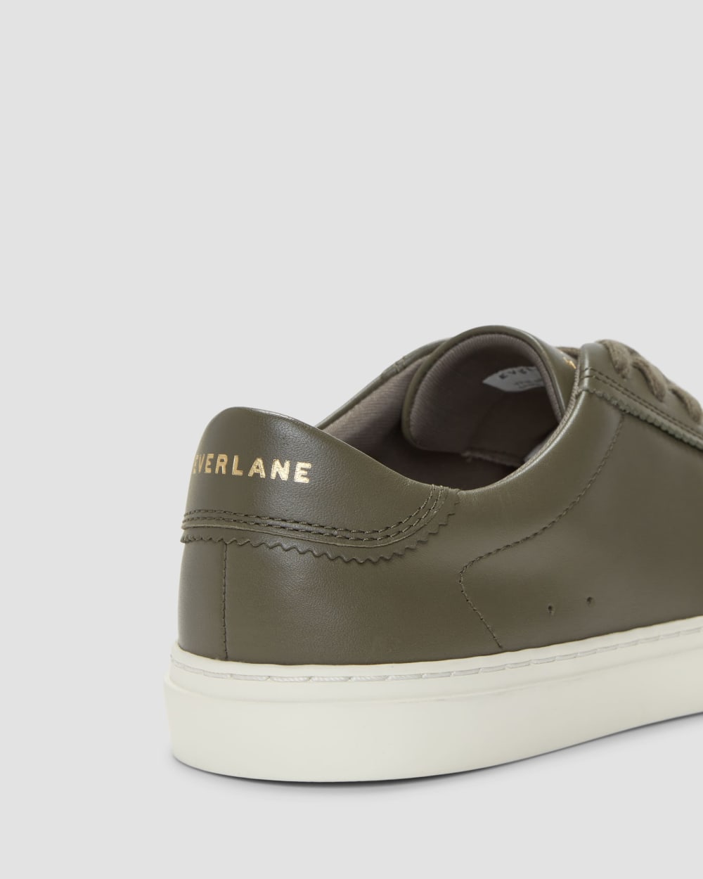 womens-day-sneaker-kalamata