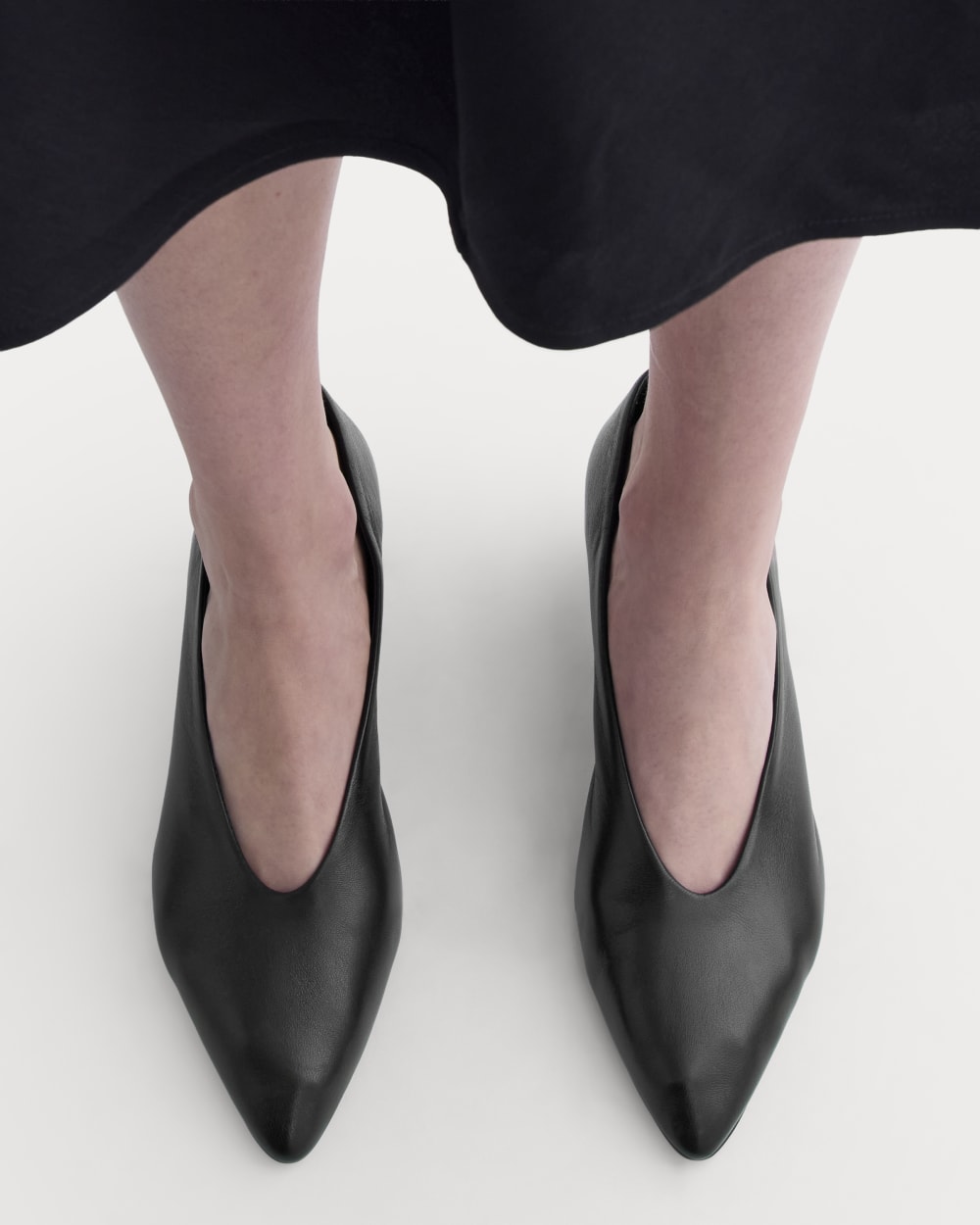 womens-italian-leather-almond-toe-pump-black-leather