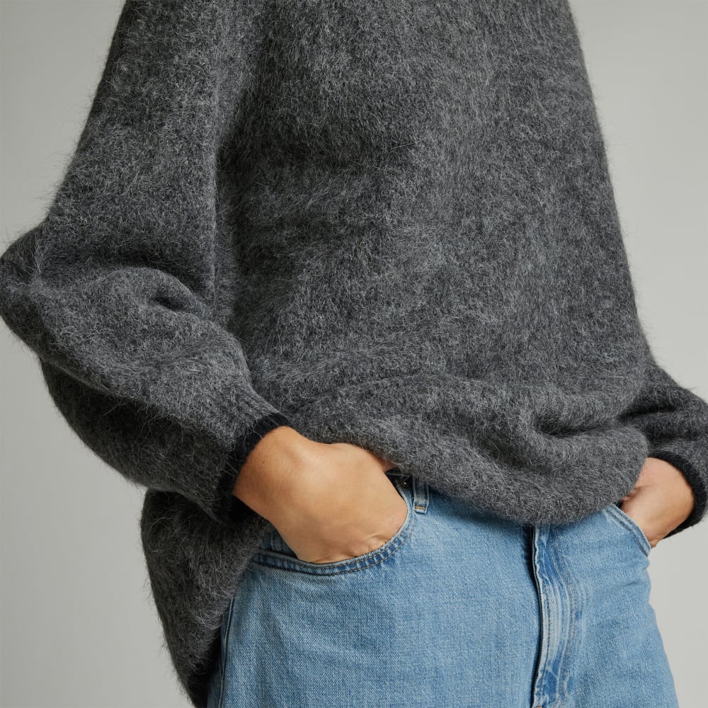 womens-superfuzz-alpaca-oversized-crew-heathered-charcoal