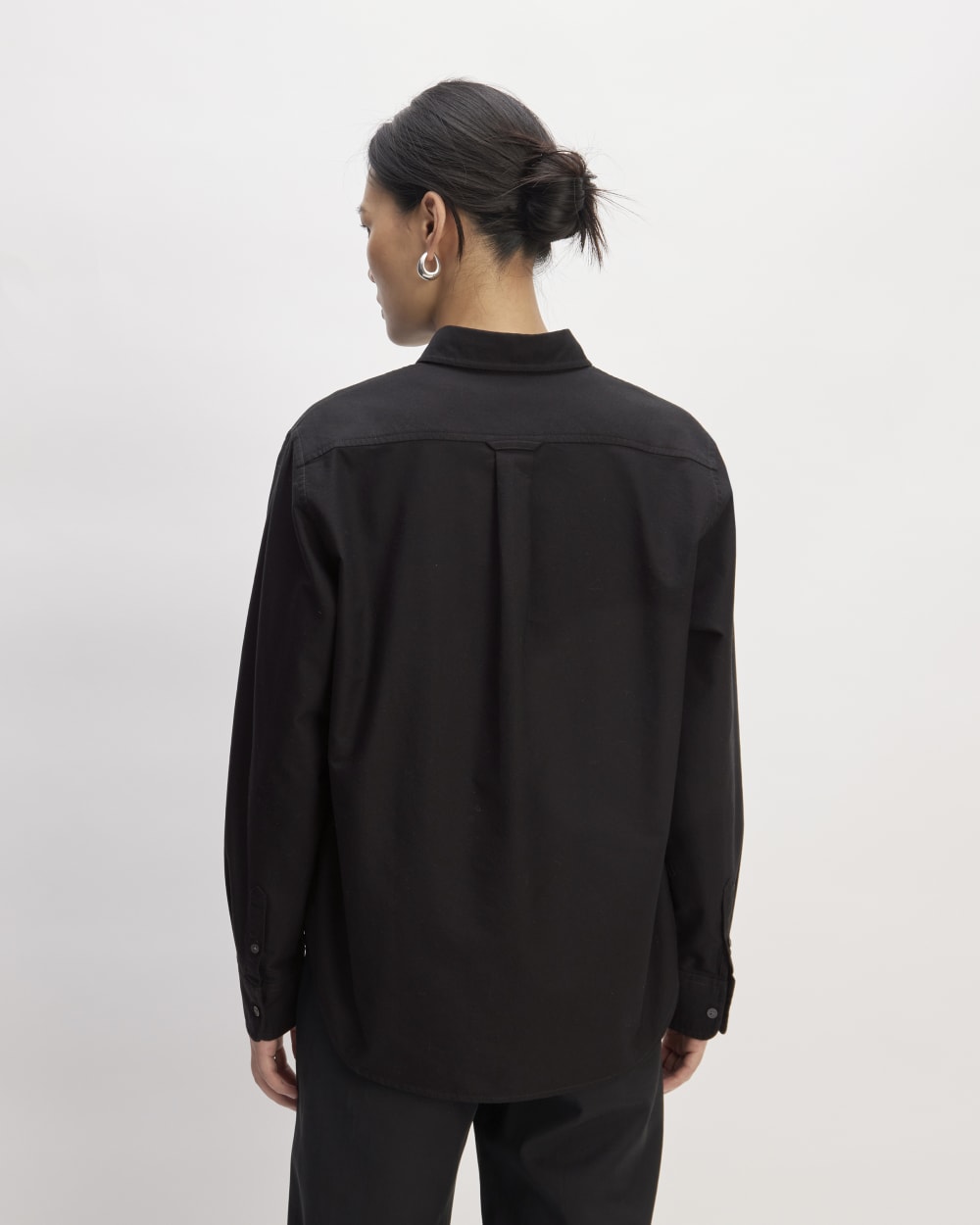 womens-relaxed-oxford-shirt-black