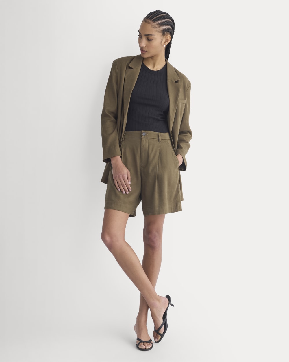 womens-tailored-a-line-short-beech