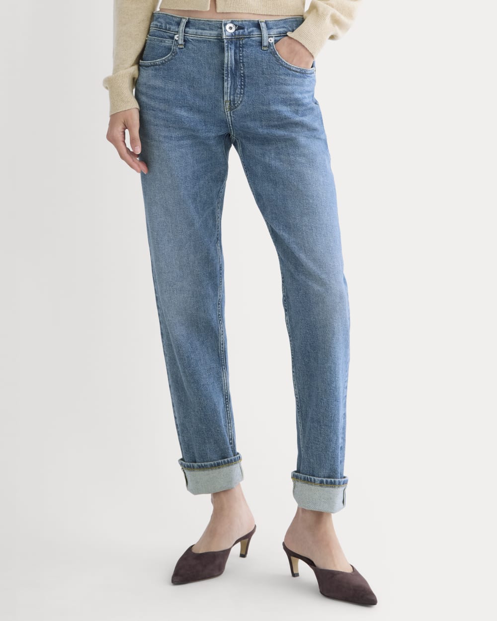 womens-selvedge-straight-jean-mid-indigo-wash