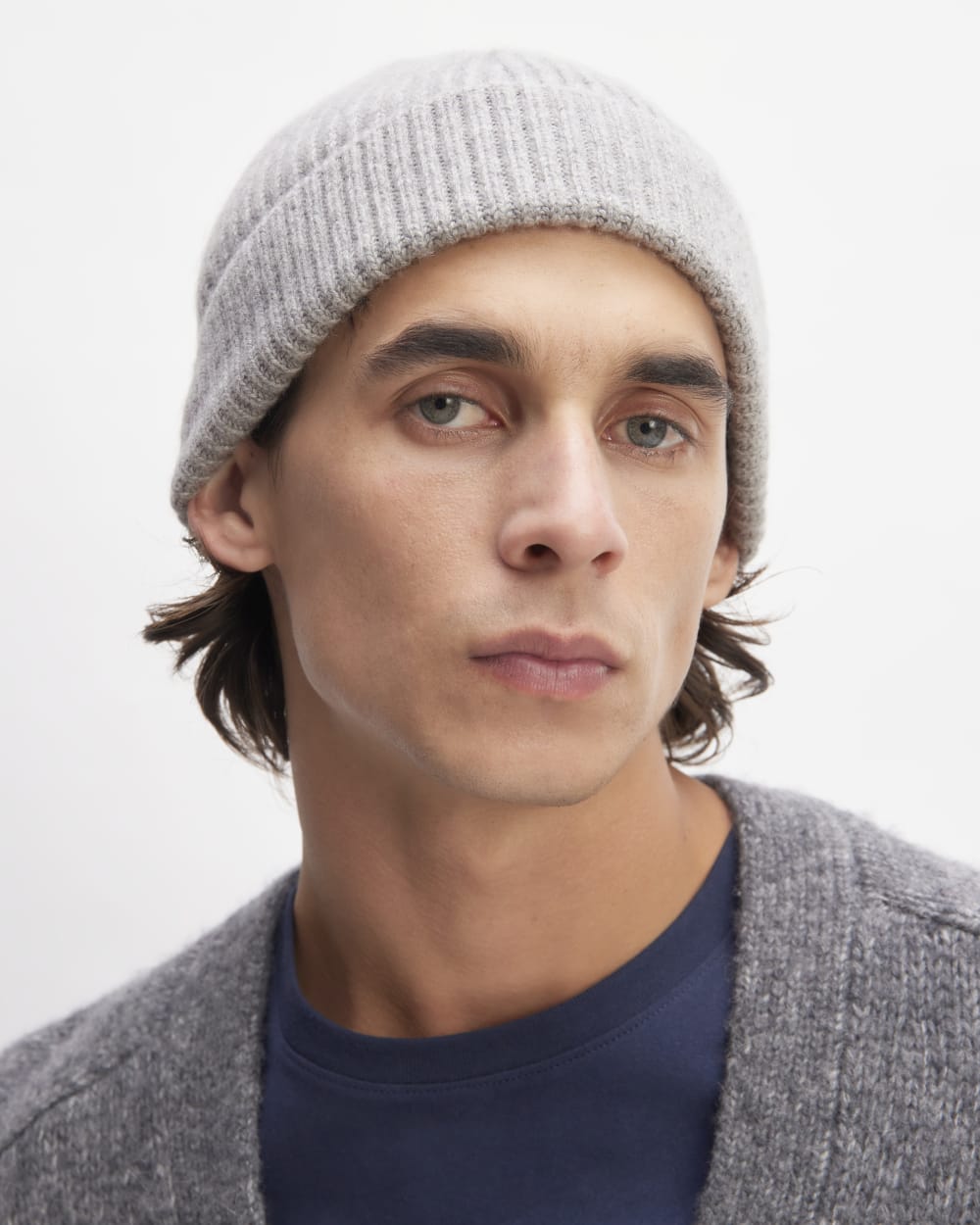 The Cashmere Fine Rib Beanie Heathered Grey – Everlane