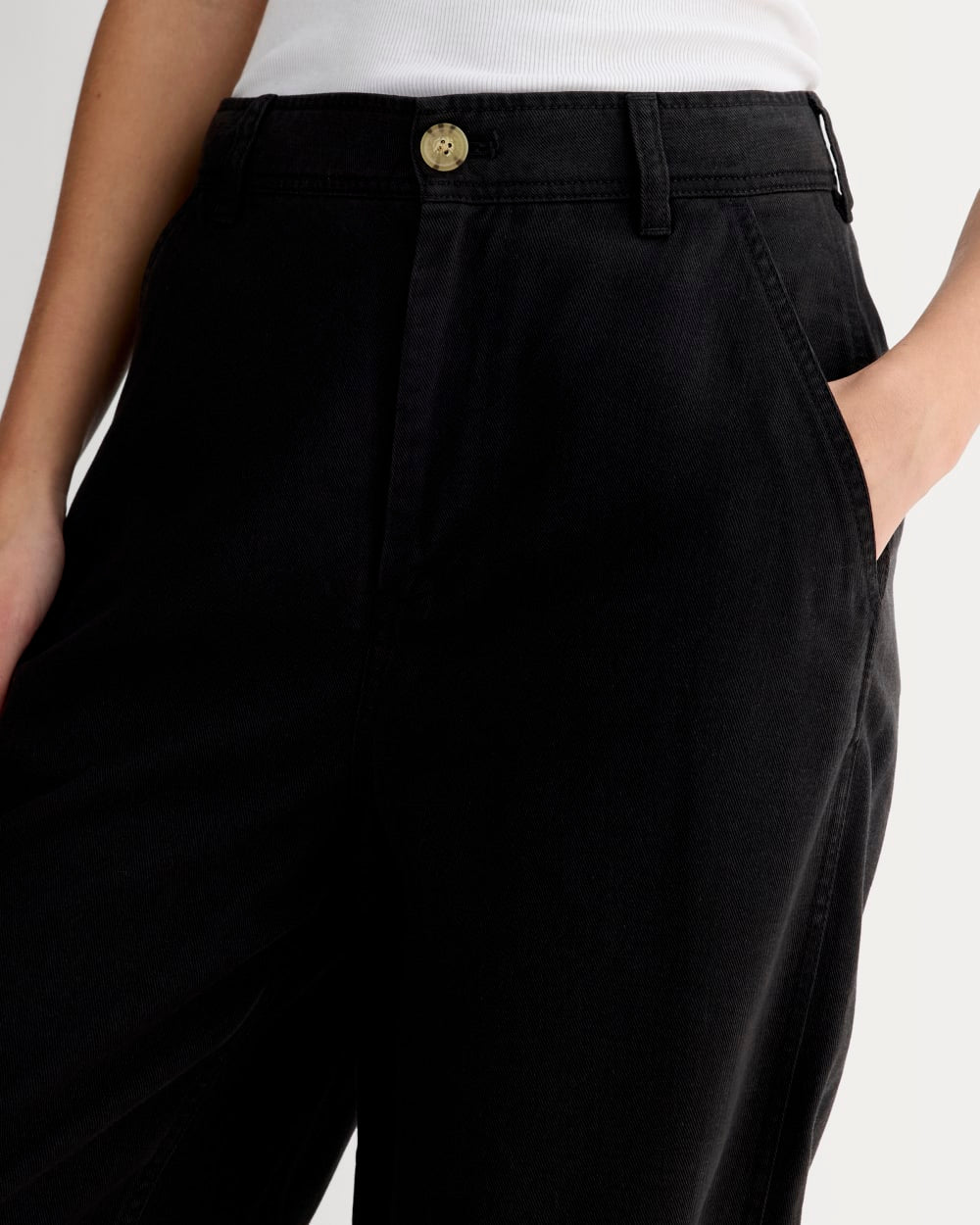 womens-relaxed-chino-black