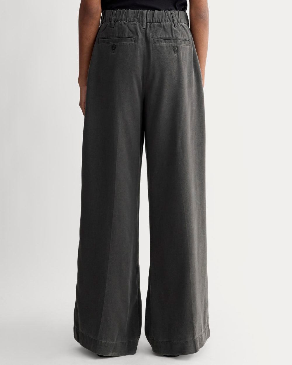 womens-tencel-twill-pleated-chino-graphite