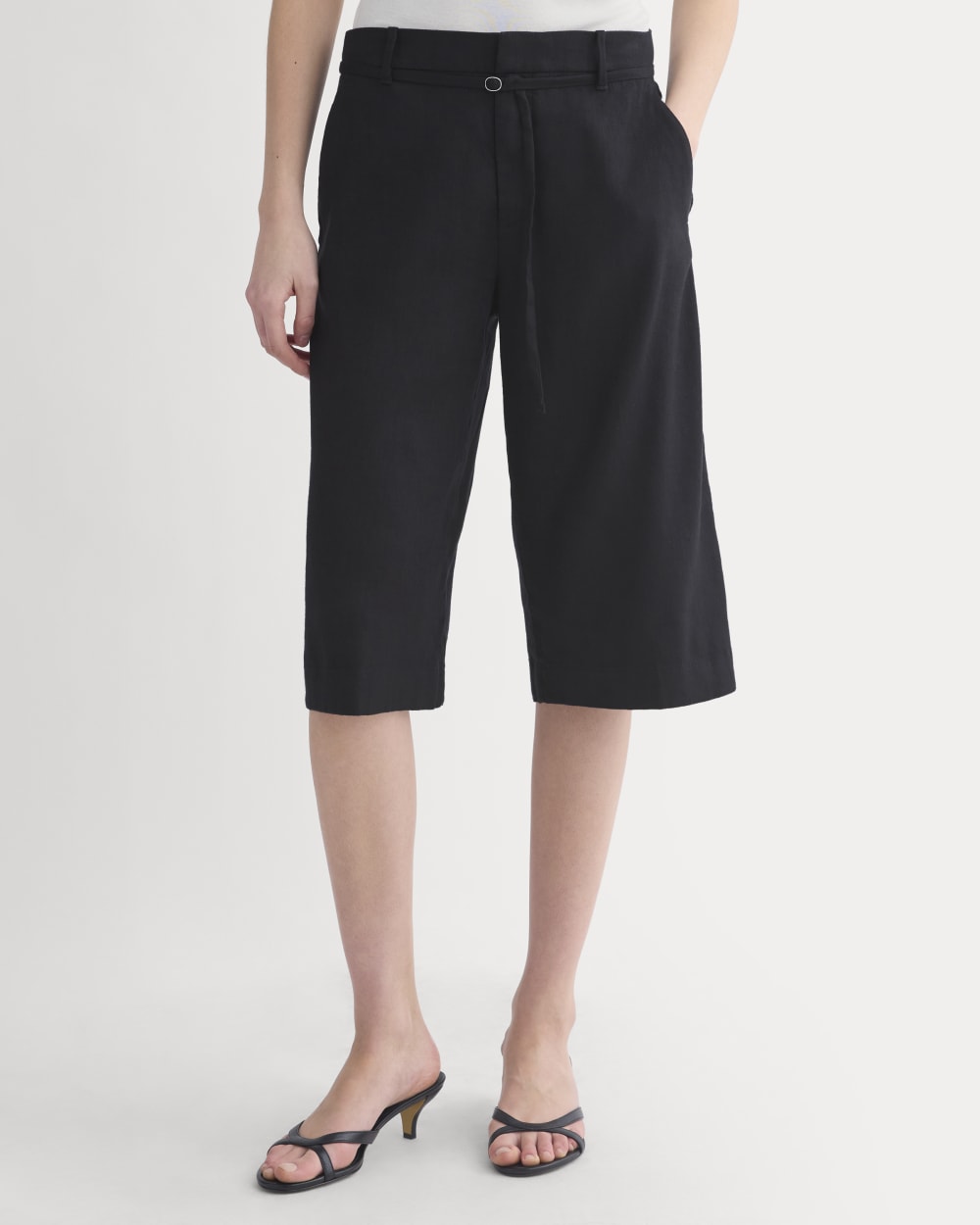 womens-long-tailored-short-stretch-linen-black