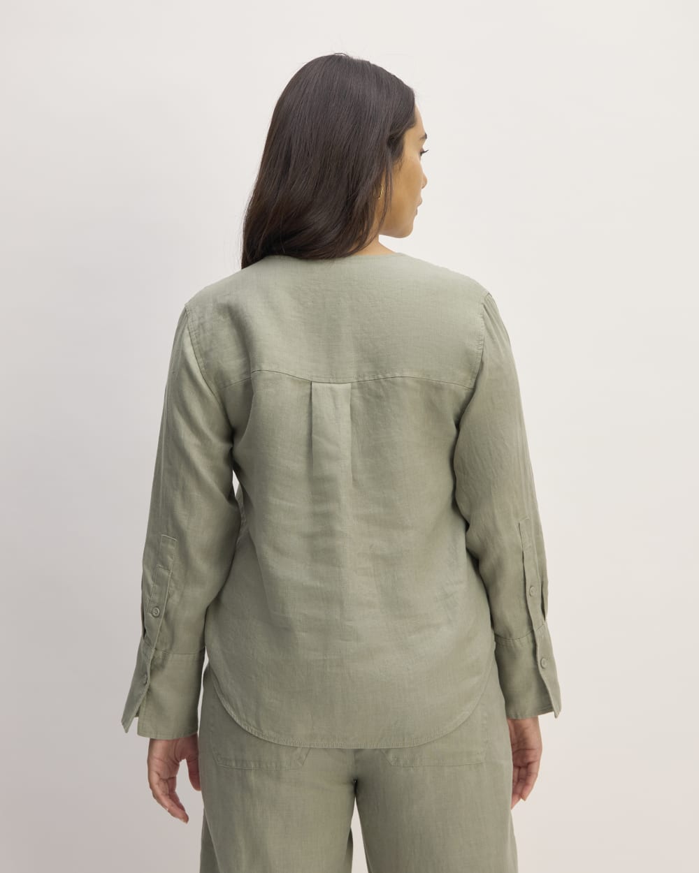 womens-linen-popover-shirt-sage-green