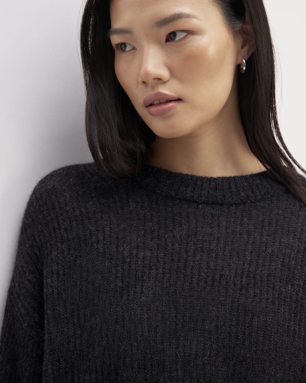 womens-alpaca-crew-black