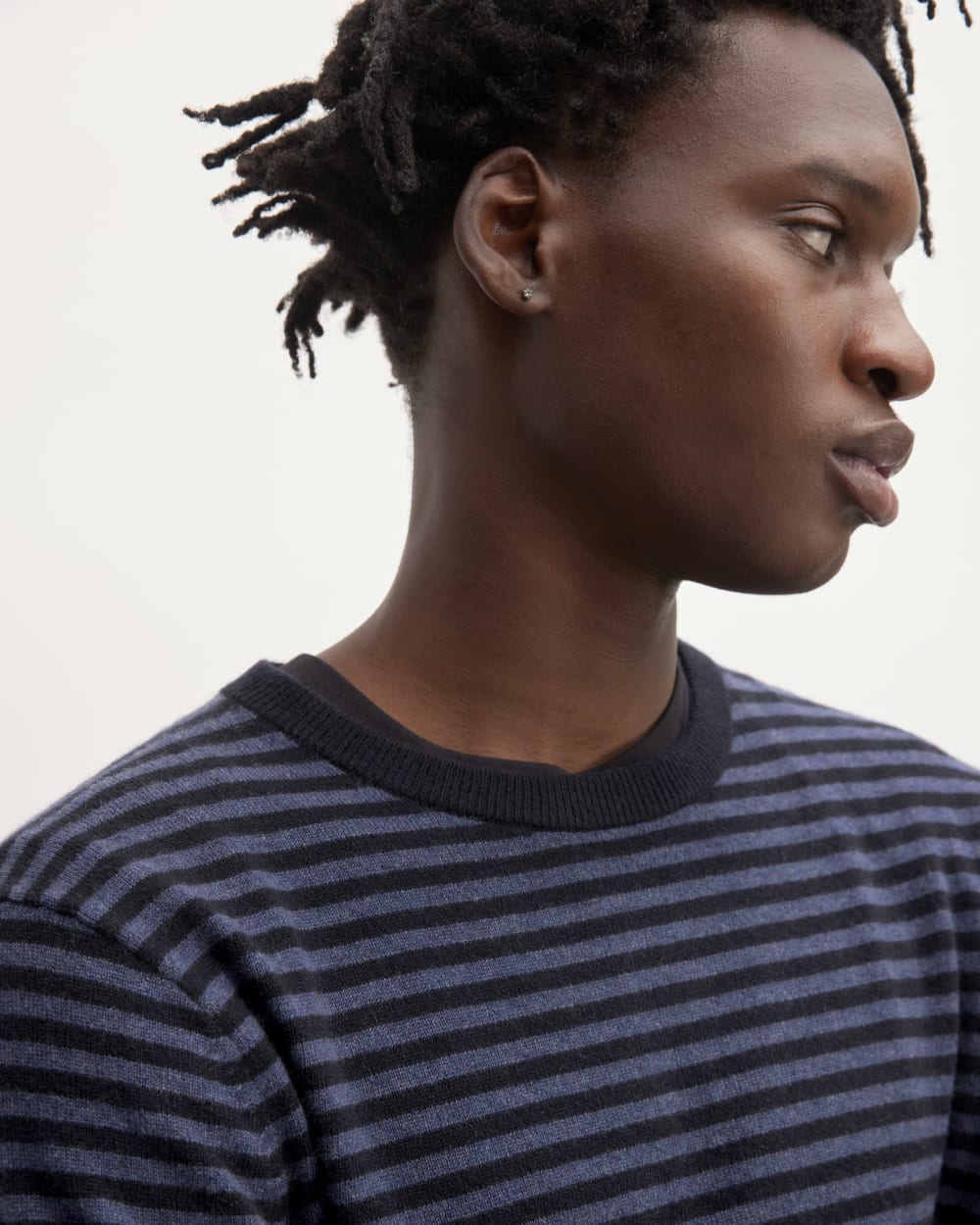 mens-cashmere-crew-indigo-dark-navy