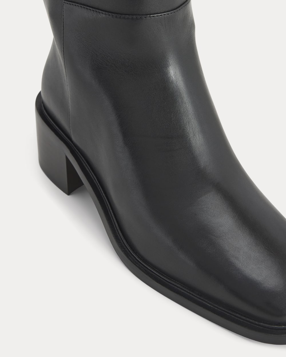 womens-knee-high-city-boot-black