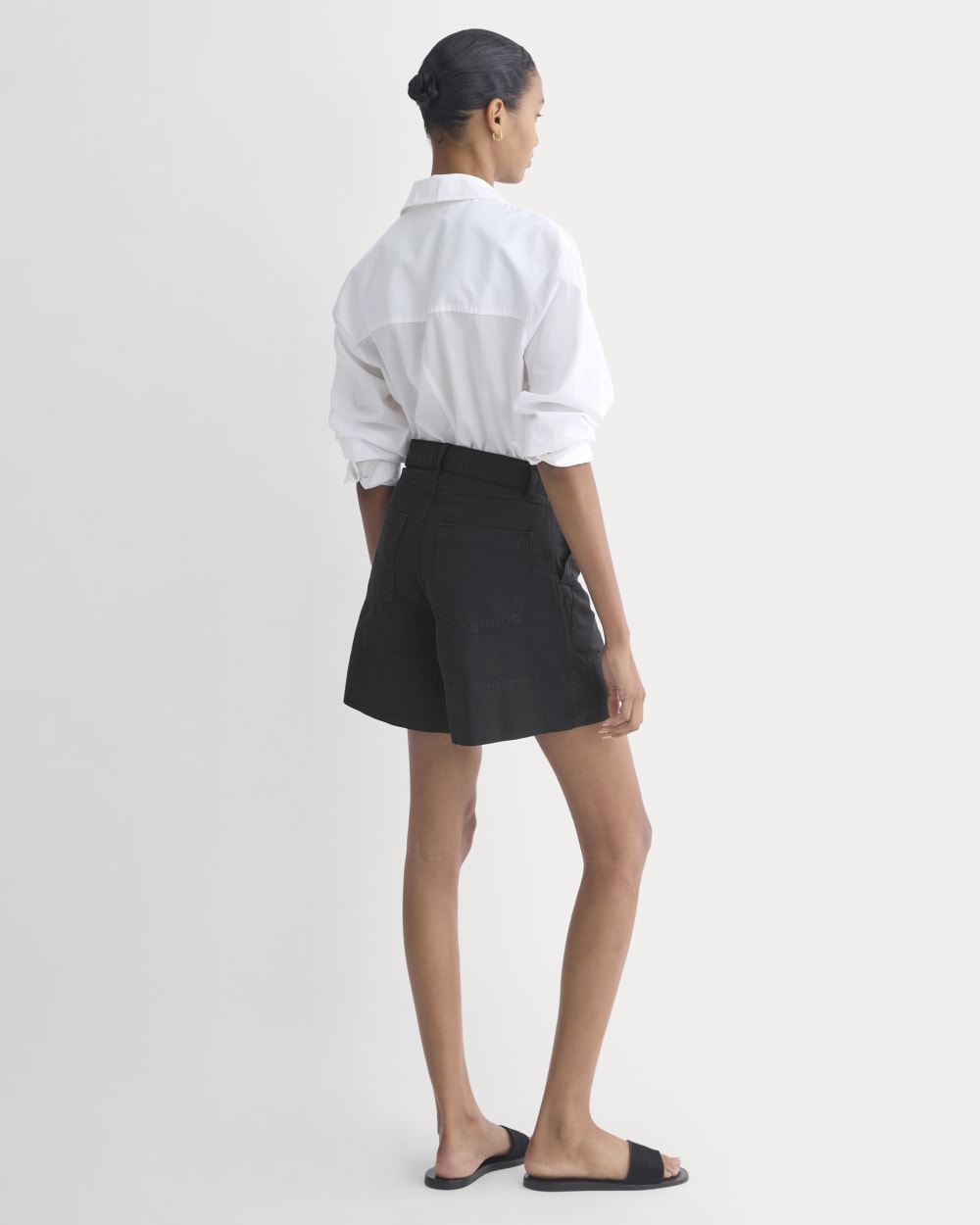 womens-seamed-everywhere-short-black