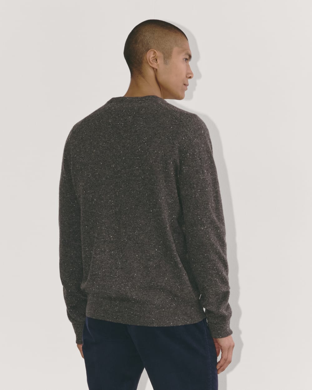 mens-cashmere-vneck-grey-donegal
