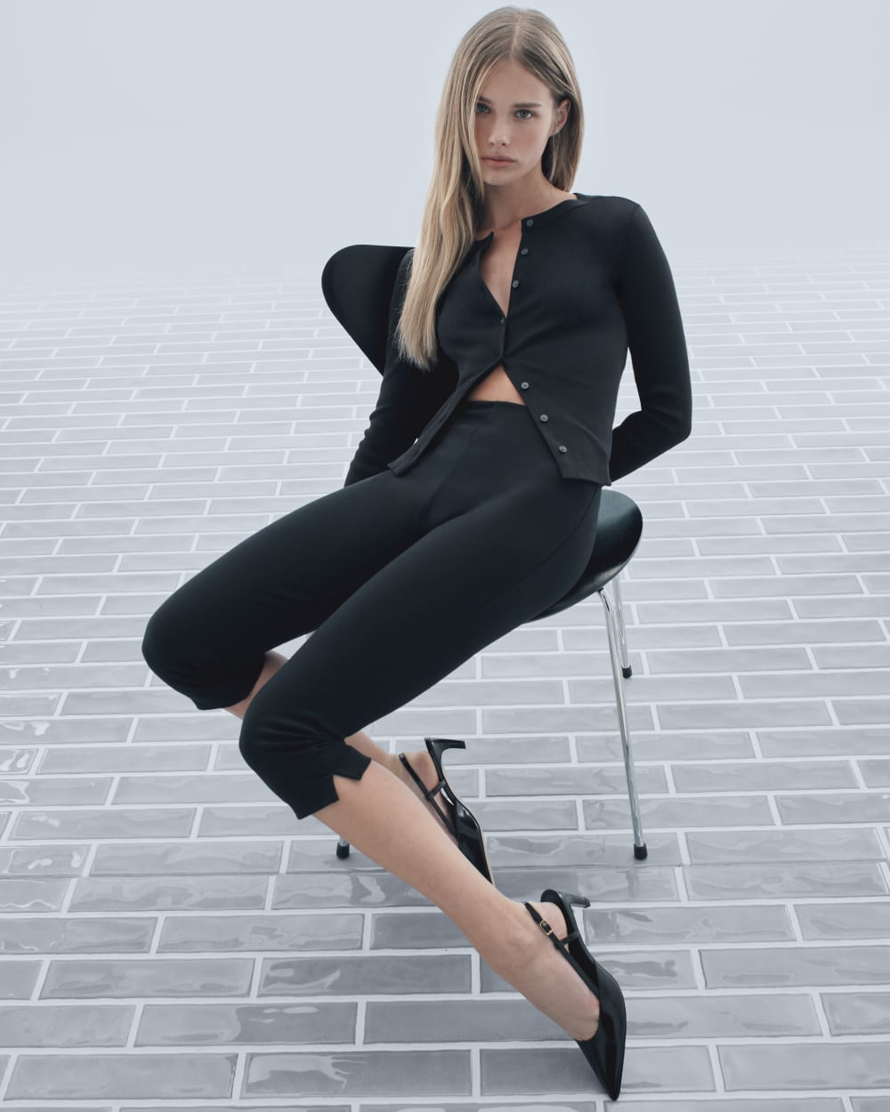 womens-dream-capri-black