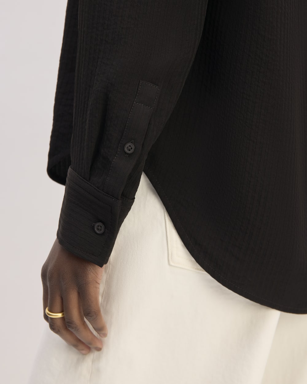 womens-city-stripe-relaxed-shirt-black