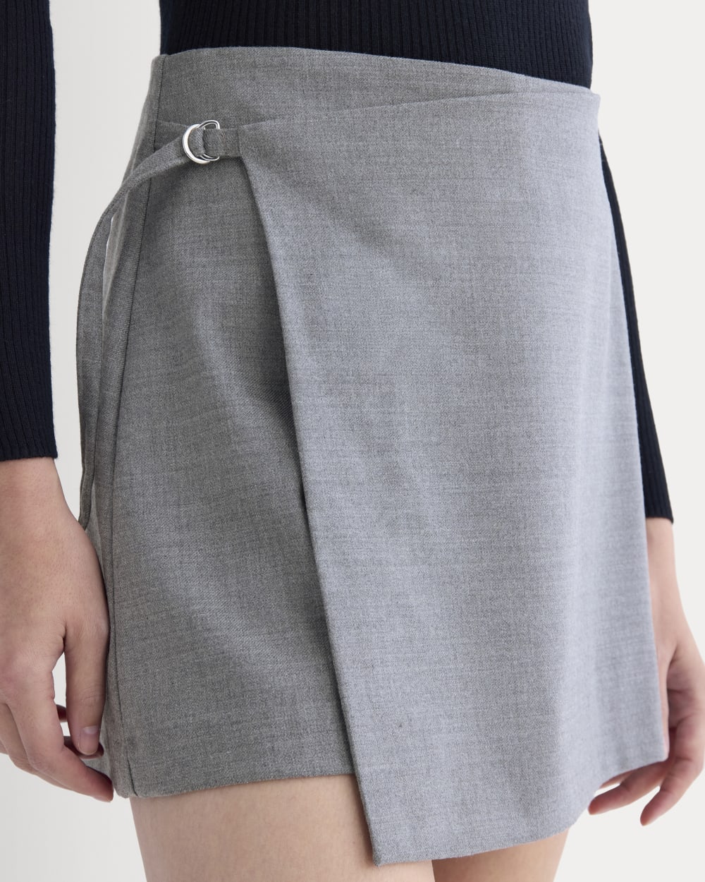 womens-wrap-mini-skort-in-tailor-twill-heather-graphite