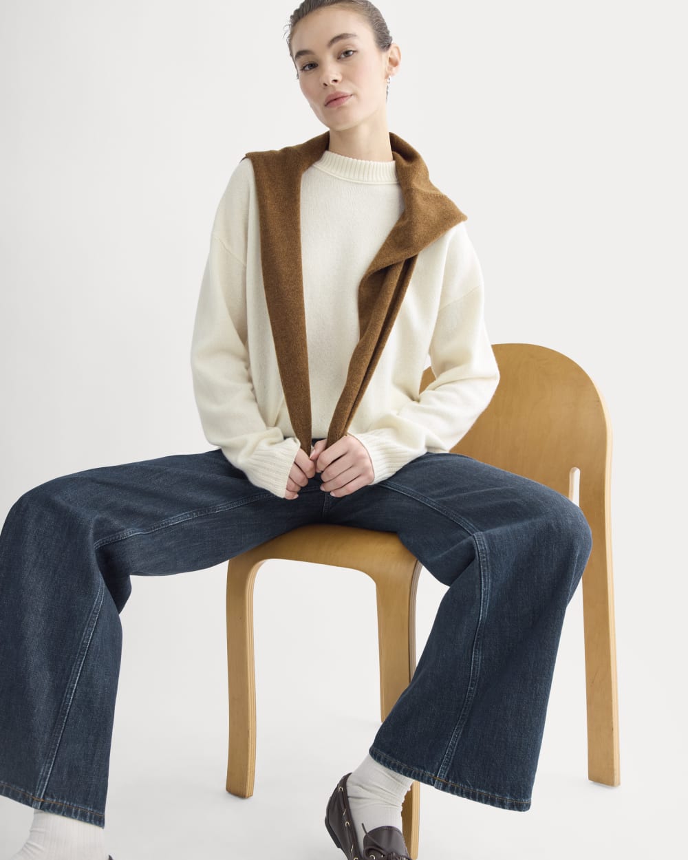 womens-cashmere-boyfriend-sweater-snow