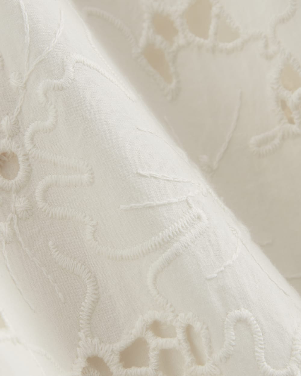 womens-eyelet-camp-shirt-bone