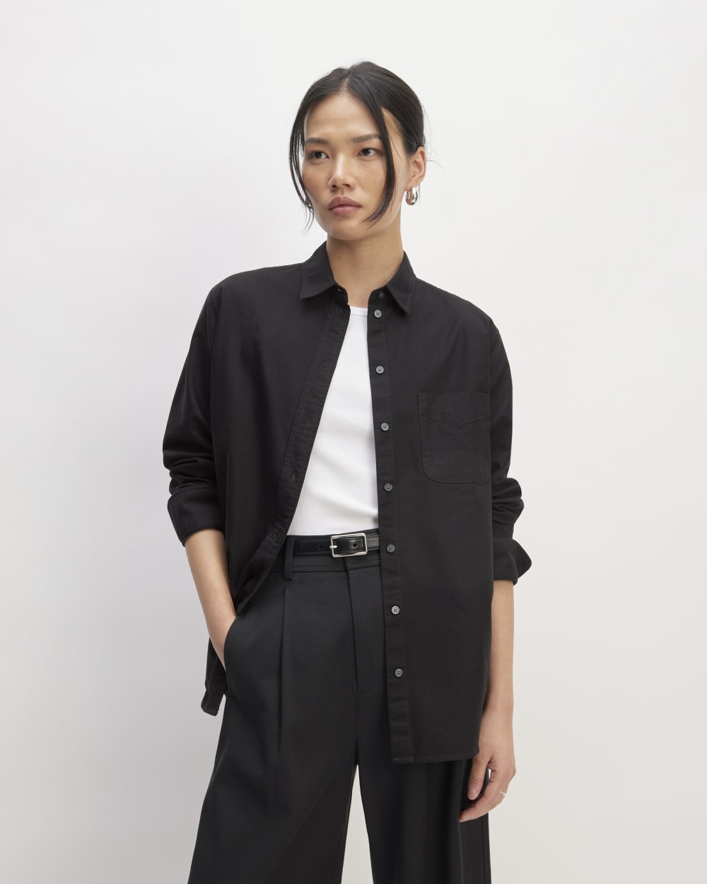 womens-relaxed-oxford-shirt-black | primary