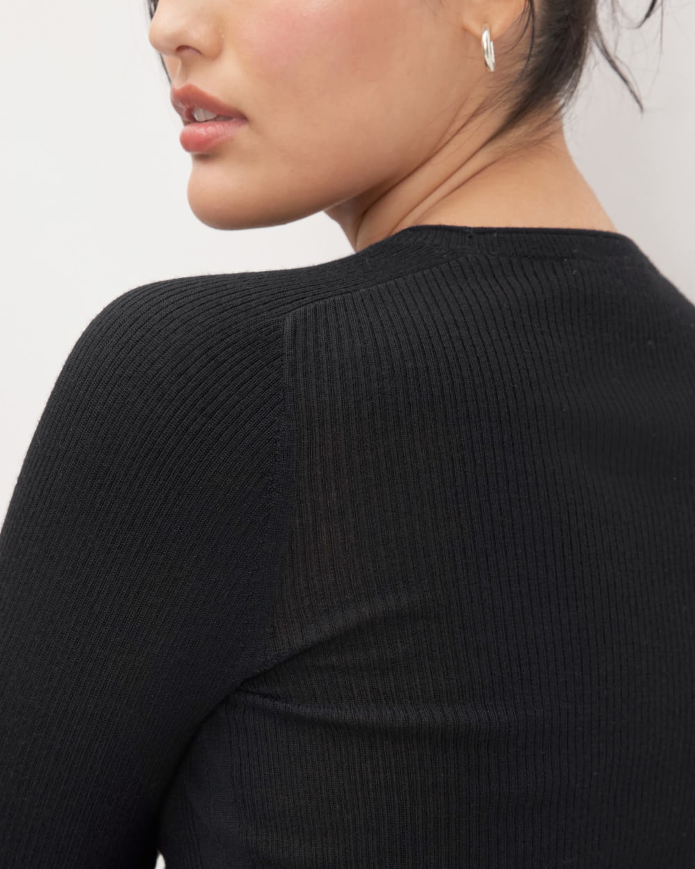 womens-ultrafine-merino-ribbed-crew-black