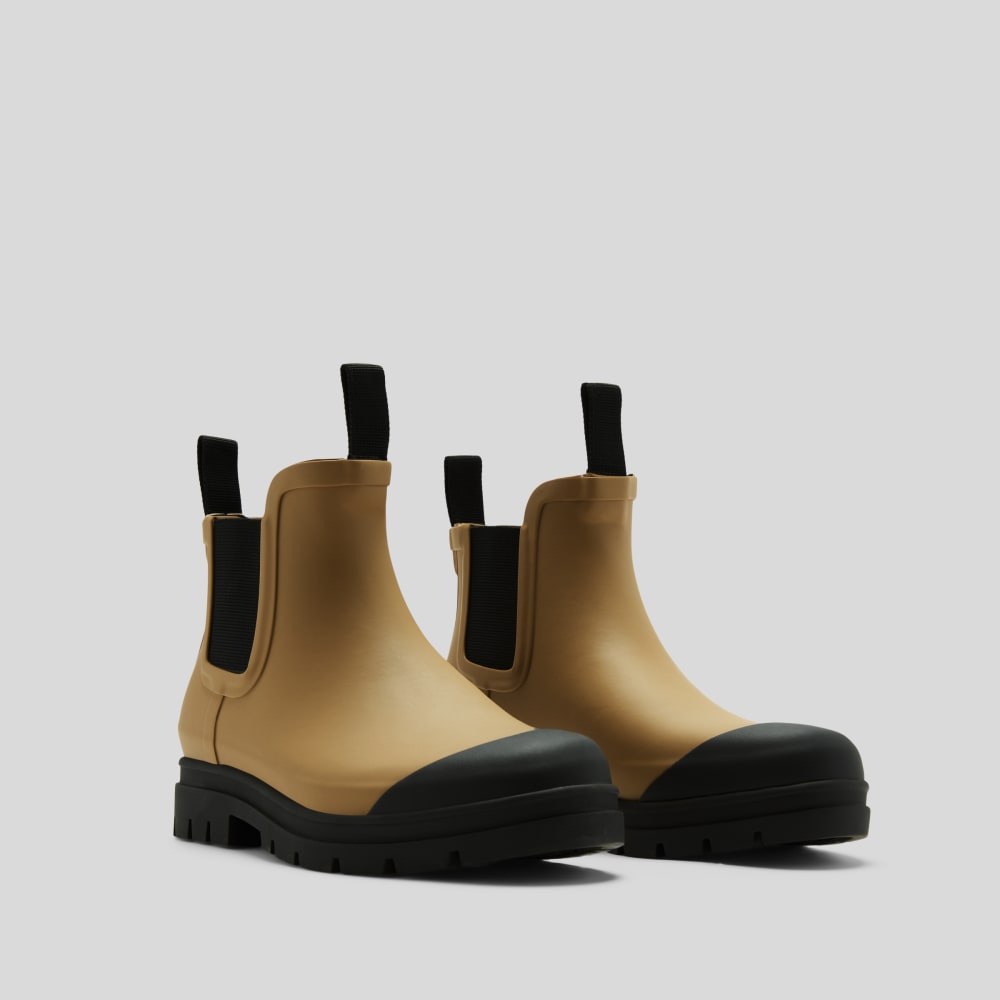 Everlane Men\'s Chelsea Rain Boots in light Beige and Black 12 best rain boots for fall 2021: Hunter, Coach, Old Navy  main image 3