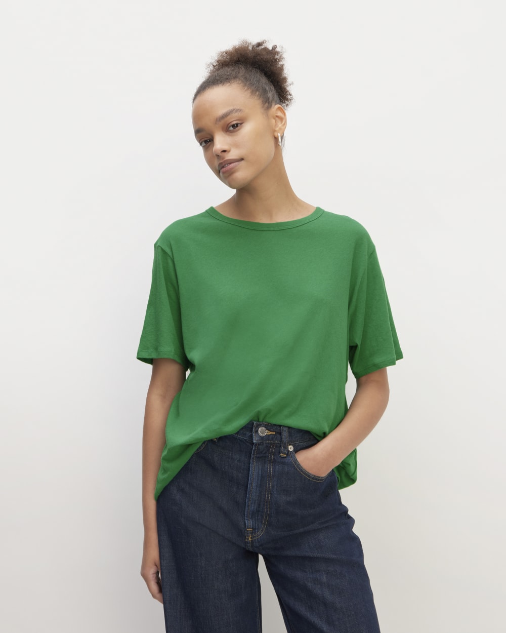 womens-air-oversized-crew-tee-grass-green | primary