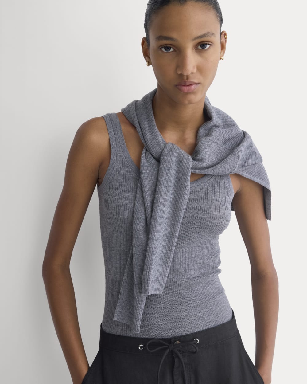 womens-light-ribbed-cami-in-soft-merino-heather-mid-grey