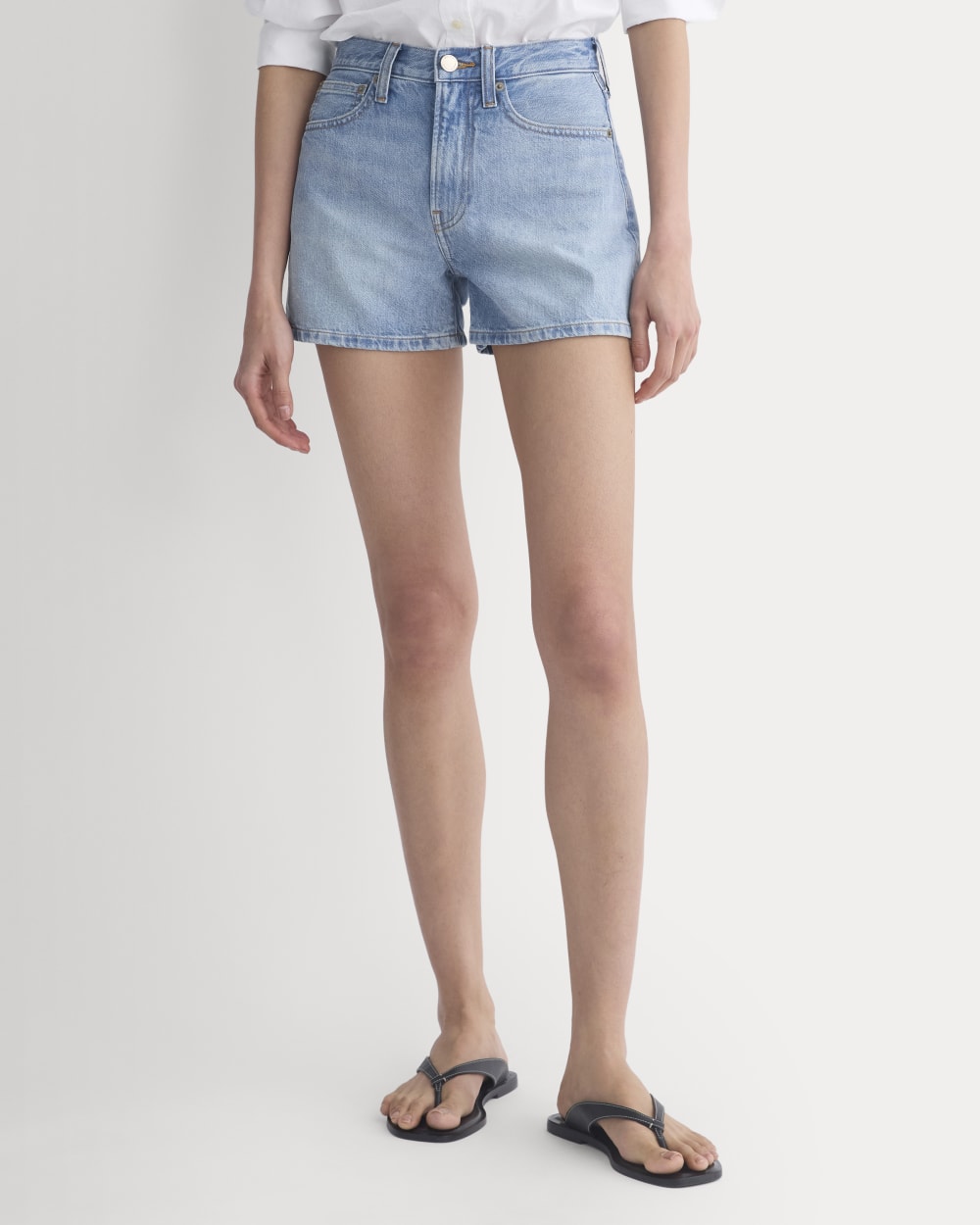 womens-classic-jean-short-light-indigo
