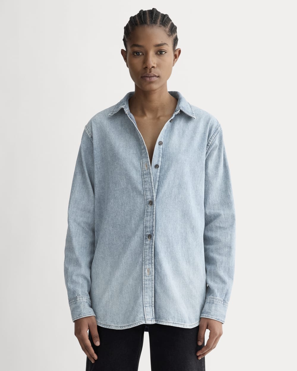 womens-must-have-shirt-denim-light-indigo | primary