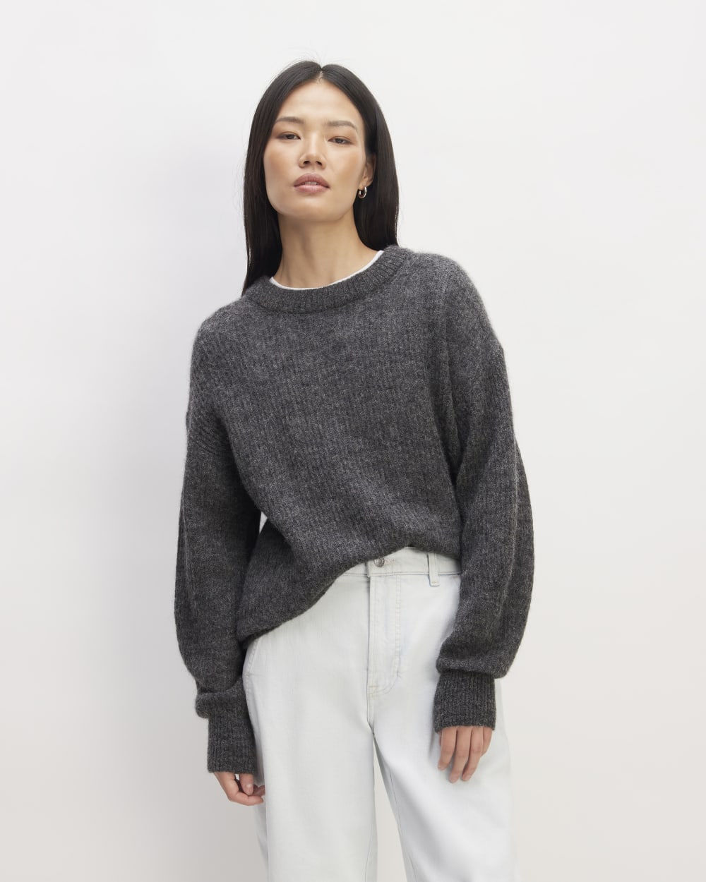 The Cocoon Crew in Alpaca | Heather Charcoal – Everlane