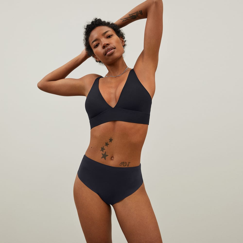 womens-renew-invisible-thong-black | primary