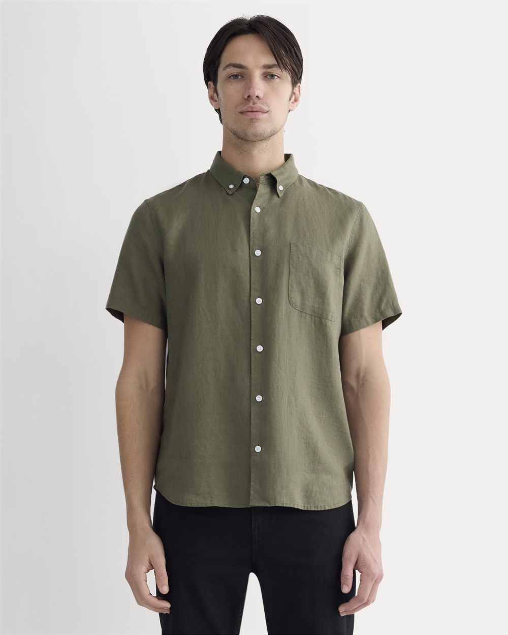 The Classic Short-Sleeve Shirt in Linen | Kalamata The Classic Short-Sleeve Shirt in Linen | Kalamata