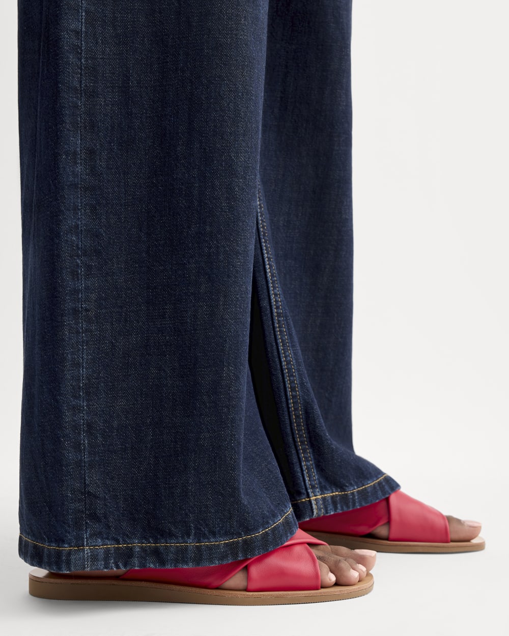 womens-day-crossover-sandal-red