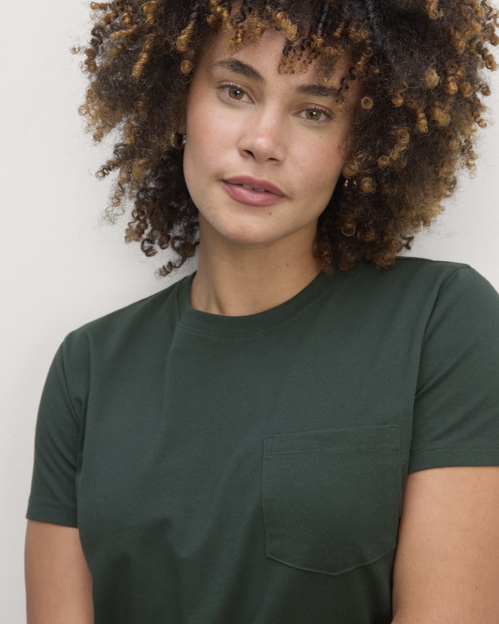 womens-organic-cotton-box-cut-pocket-tee-new-scarab