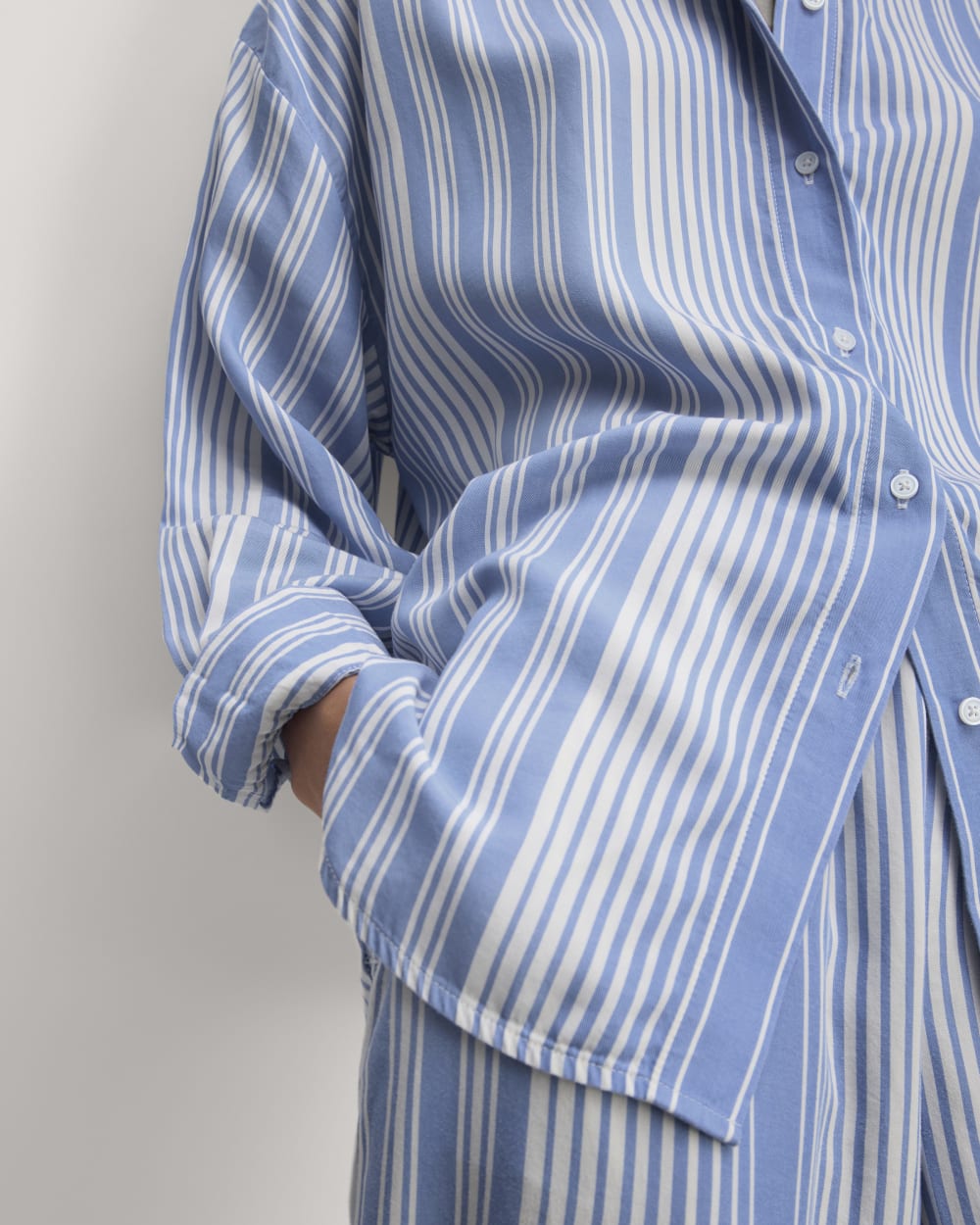 womens-tencel-oversized-shirt-granada-sky-blue-bone