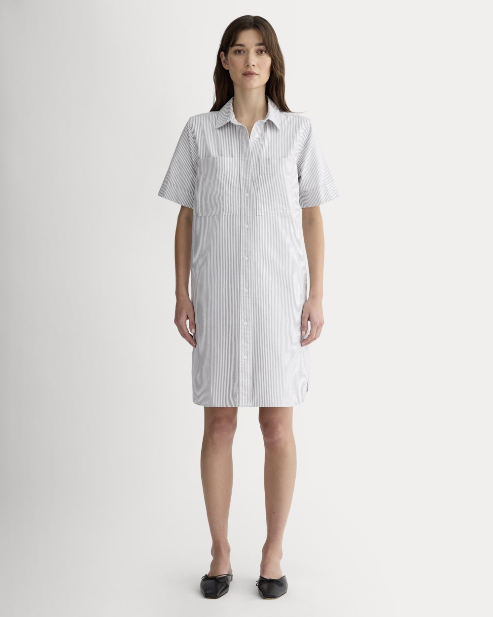 The Oxford Short-Sleeve Shirt Dress | Charcoal / White Everlane The Oxford Short-Sleeve Shirt Dress | Charcoal / White Everlane