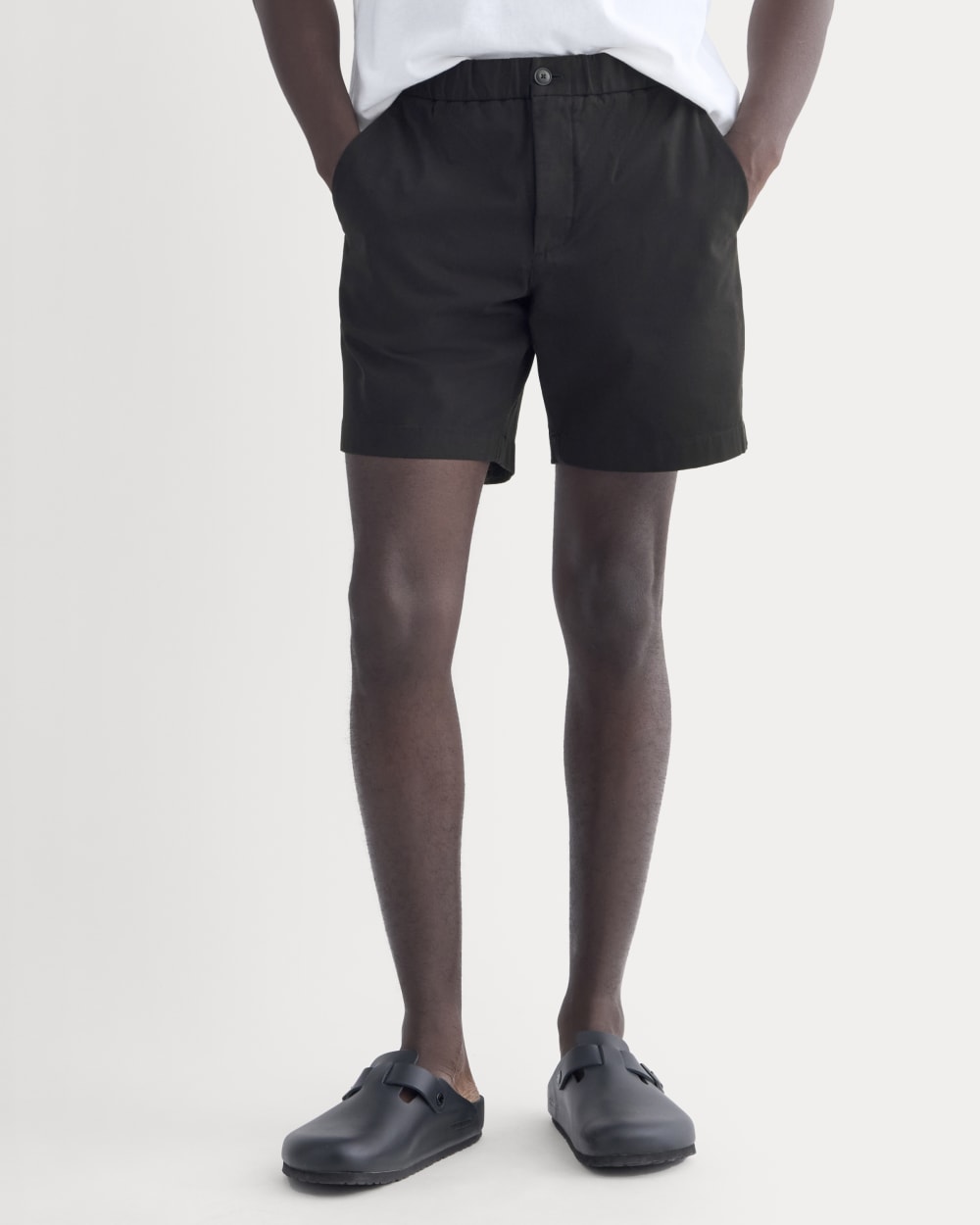 The Pull-On Performance Chino Short | Black – Everlane