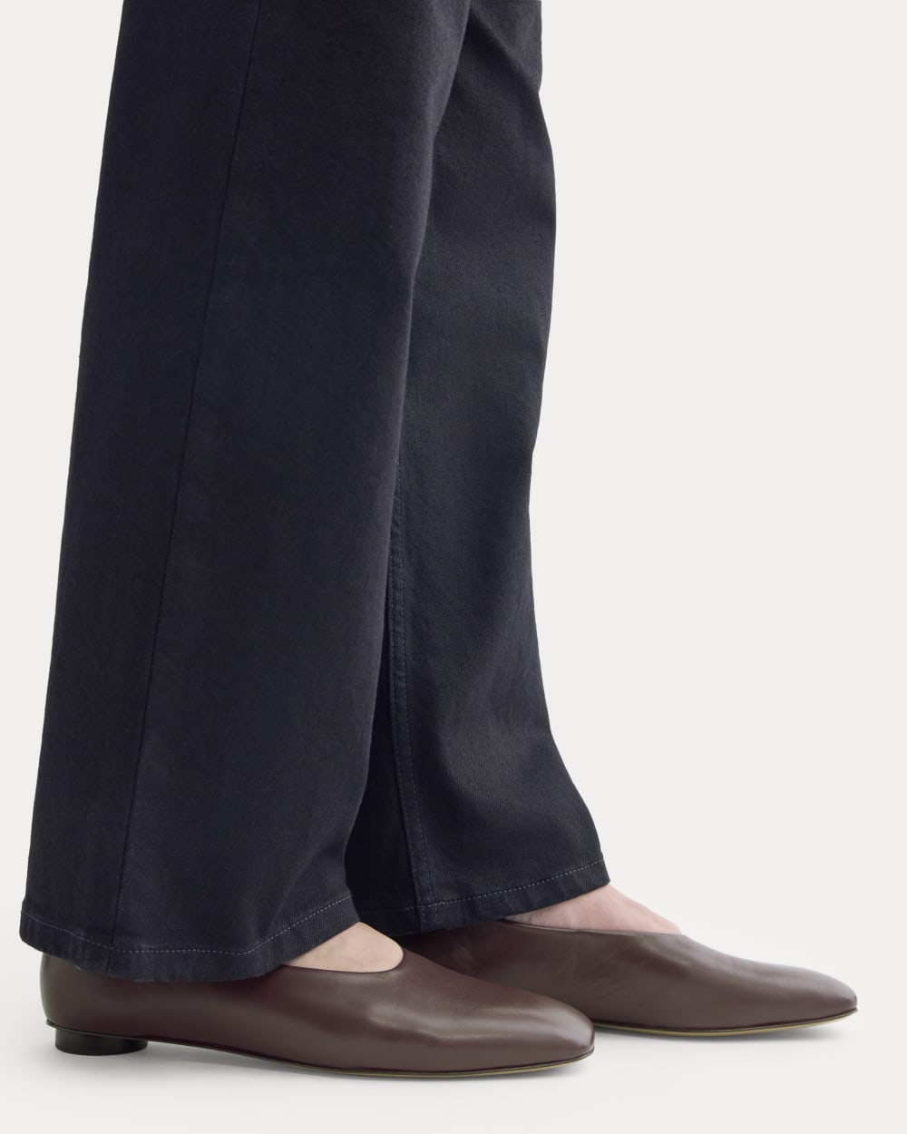 womens-gallery-sq-toe-flat-burgundy