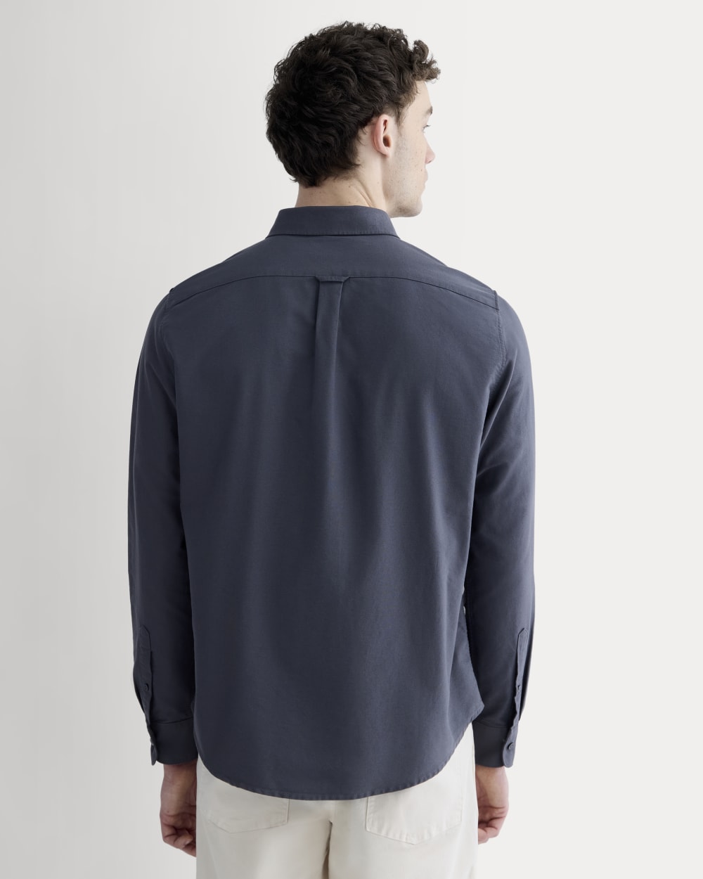 mens-organic-oxford-shirt-slate-grey