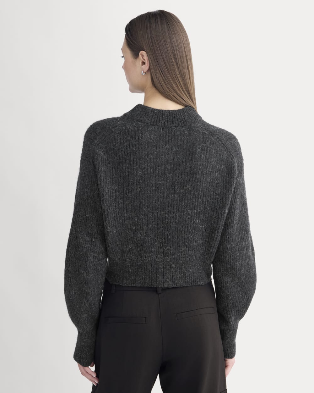 womens-cropped-cocoon-sweater-in-alpaca-heathered-black